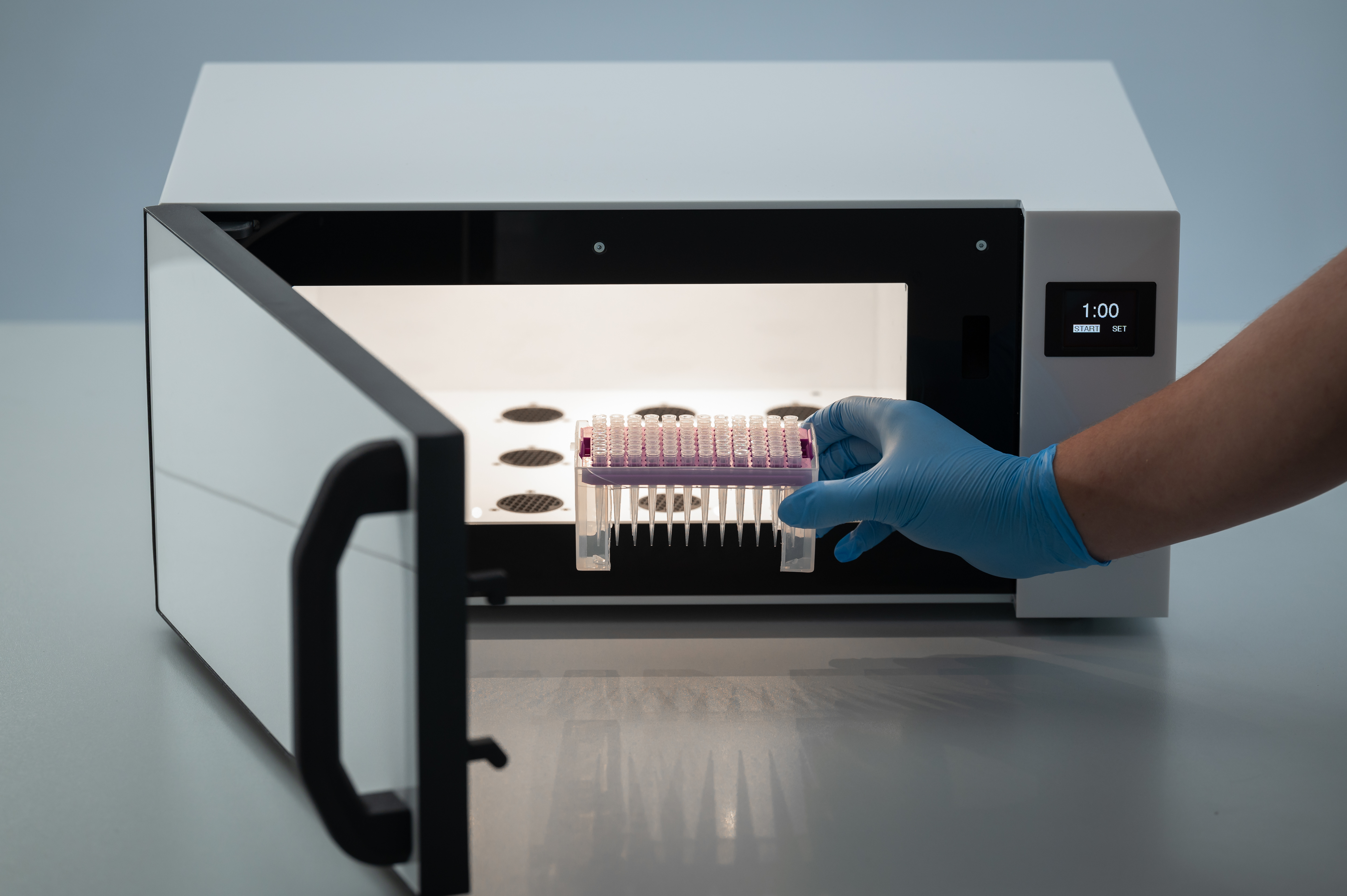 Plasmatico v1.0 Chamber with Pipette Tips